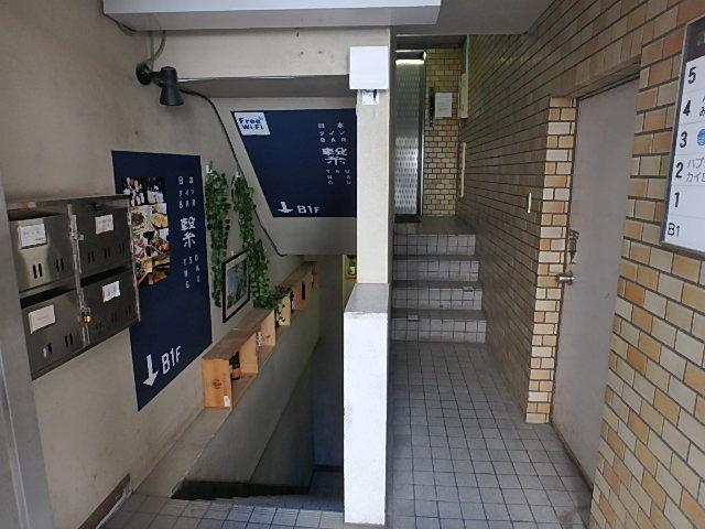ホール①