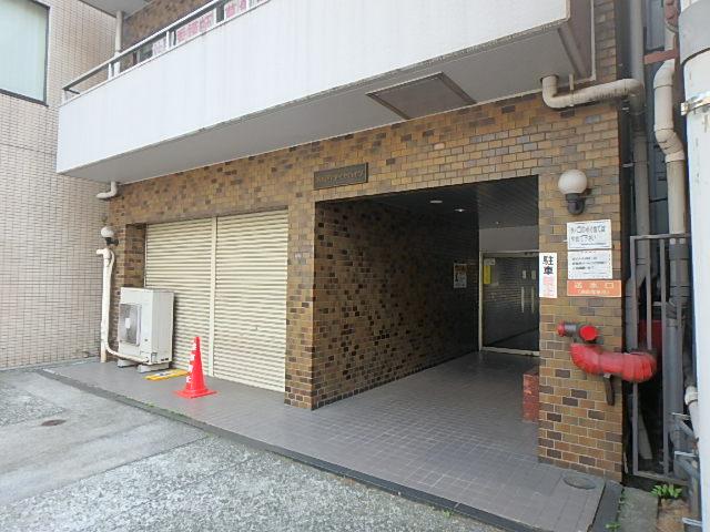エントランス①
