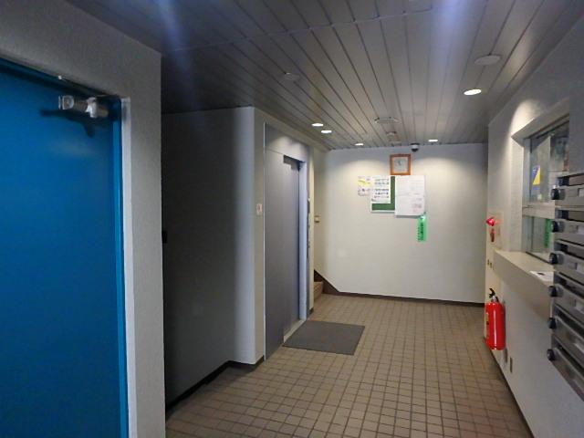 ホール②
