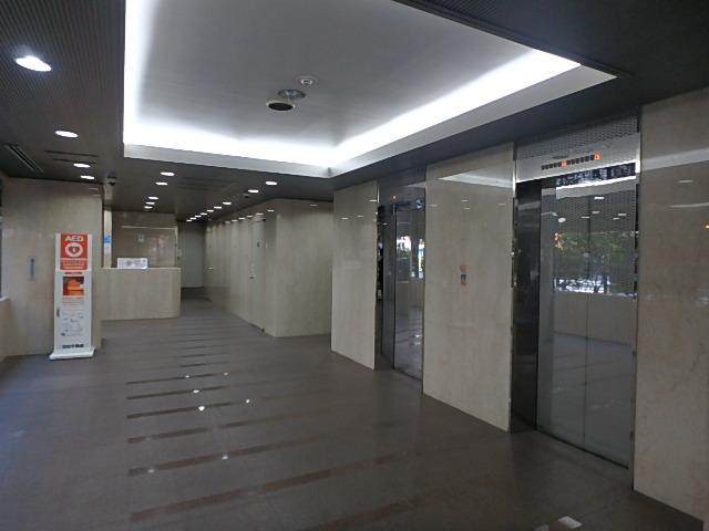 ホール①
