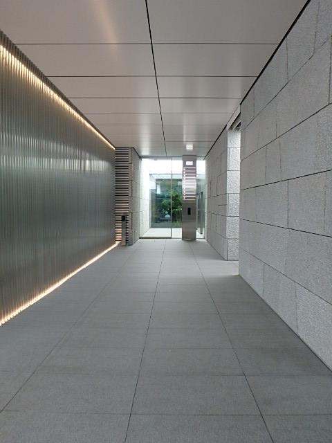 ホール③