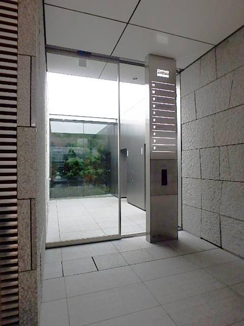 ホール④