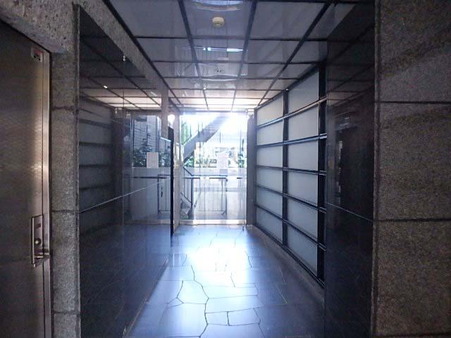 ホール①