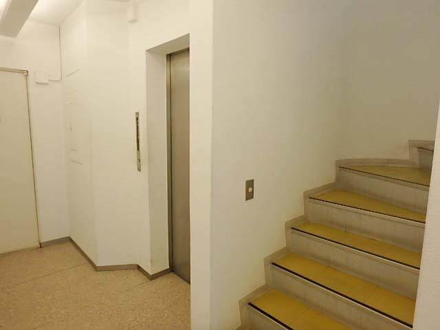 ホール②