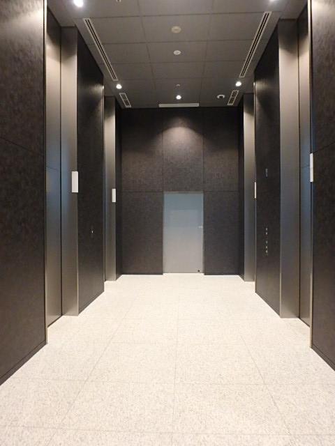ホール①