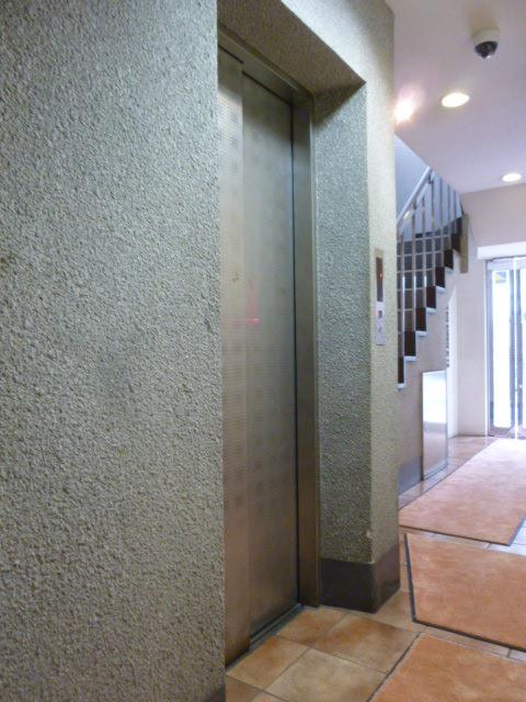 新麻布十番ビルディングエントランス②