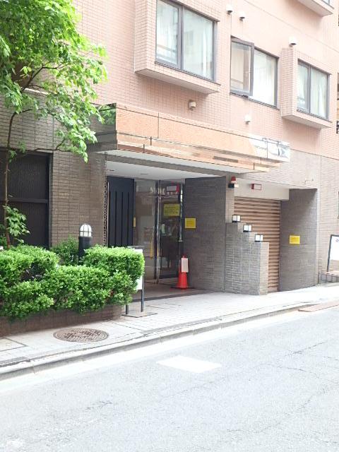 ウィン麻布十番ハラビルエントランス①