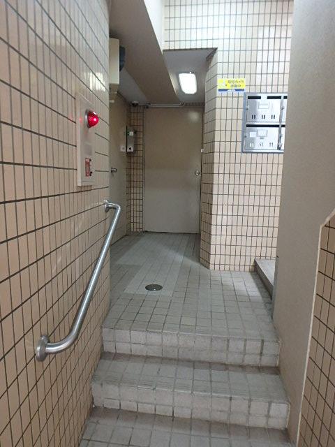 ホール②