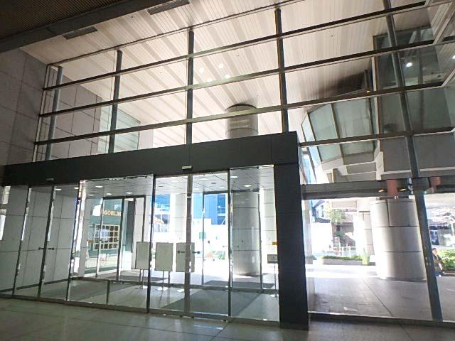 ホール④