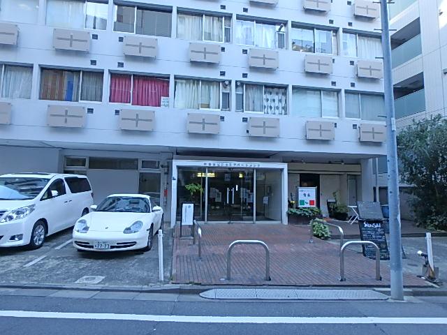エントランス①
