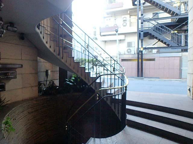 ホール②