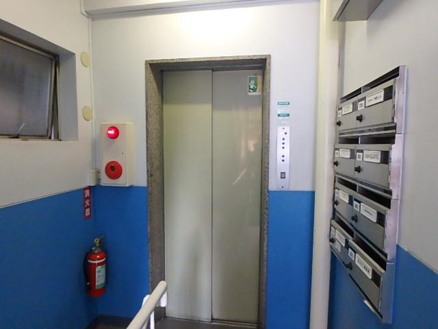 ホール②