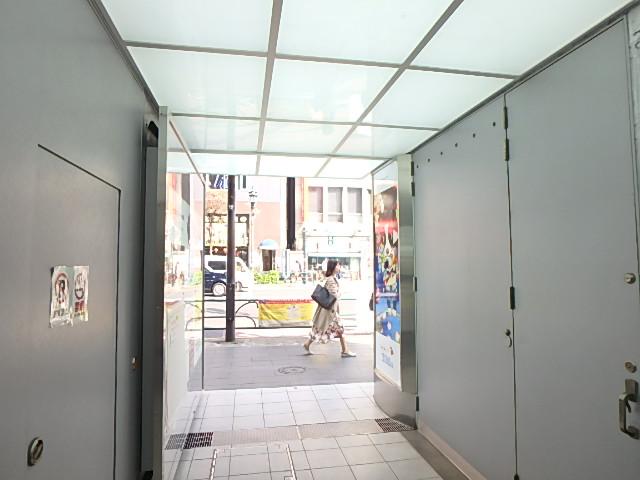 ホール⑤