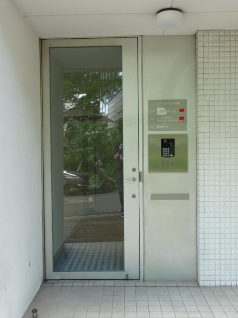 エントランス①