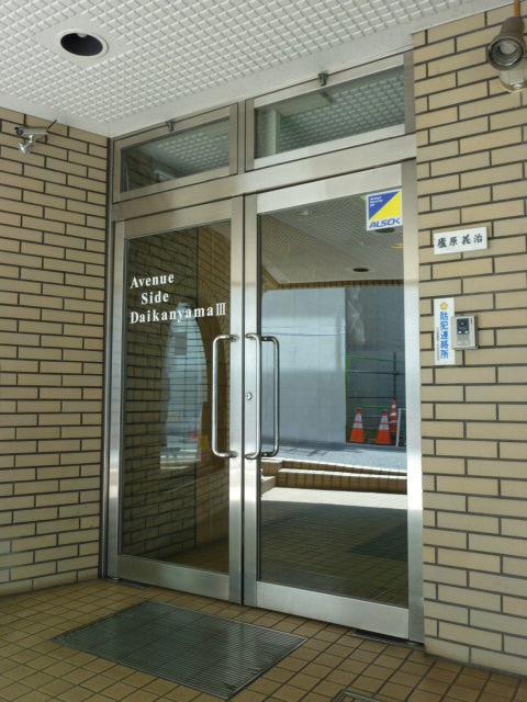エントランス①