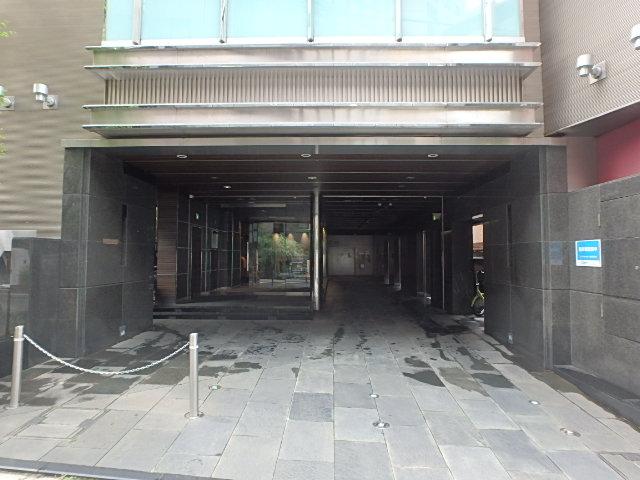 エントランス①