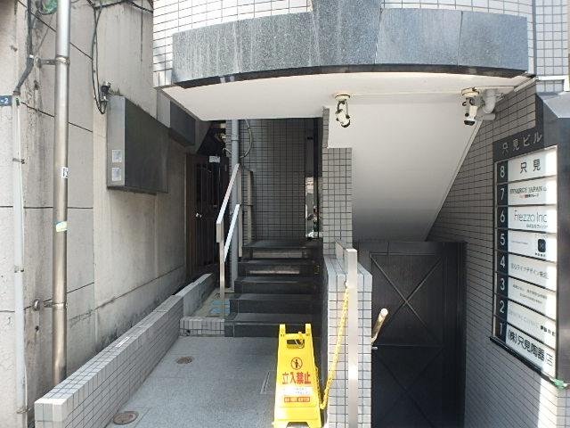 只見ビルエントランス②