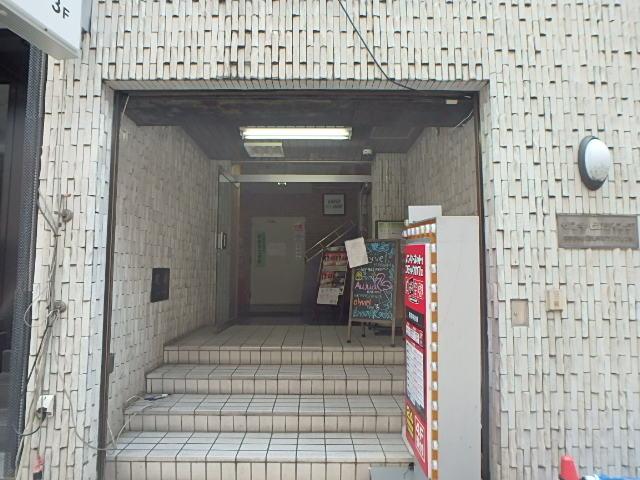 サンキビルエントランス①