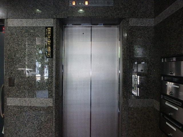 ホール②