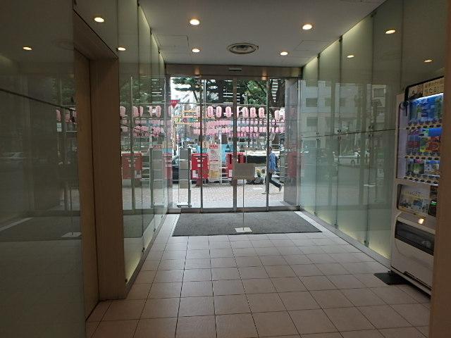 ホール③