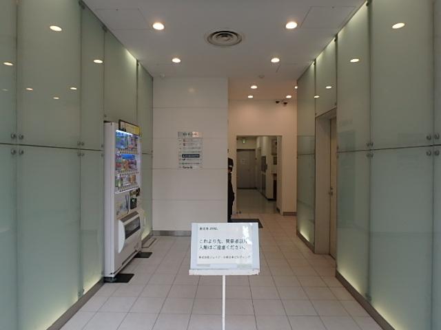ホール①