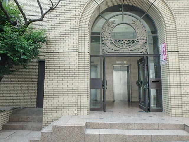 渋谷桜丘ビルエントランス①