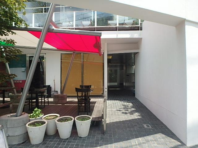 モドマルシェ渋谷桜丘エントランス①