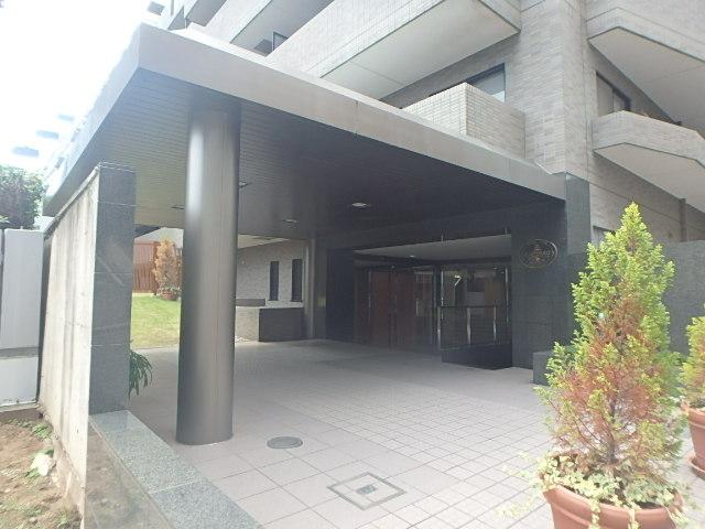 ルピナス渋谷桜丘ガーデンコートエントランス①