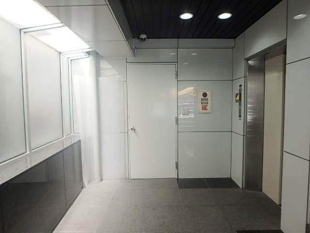 渋谷桜丘町ビルホール①