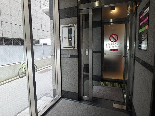 ホール②