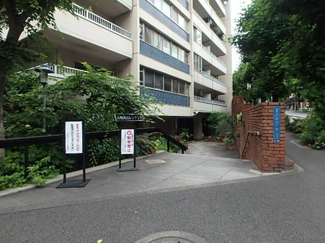 エントランス①