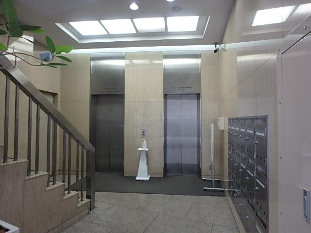 ホール①