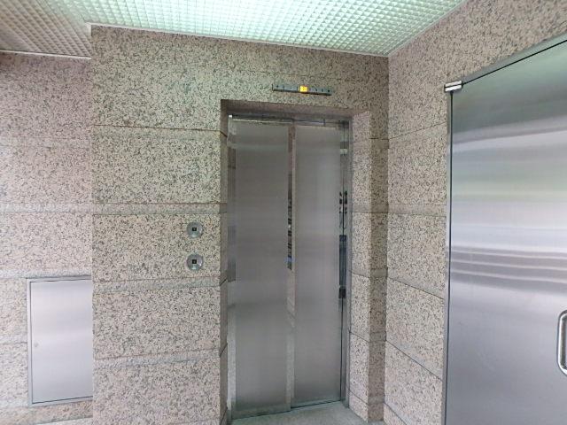 ホール②