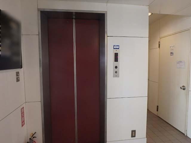 スタープラザ青山ビルホール①