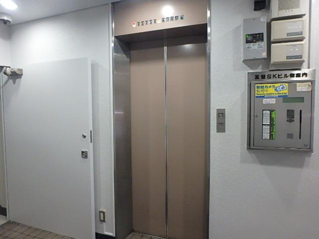 ホール②