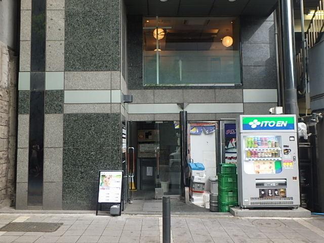 エントランス①