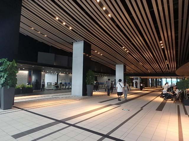 ホール⑤