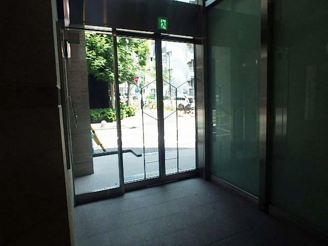 ホール④