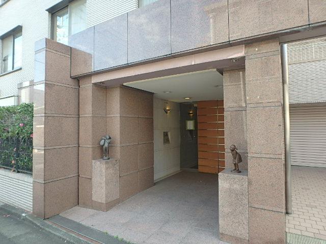 アールドメーヌ松涛エントランス①