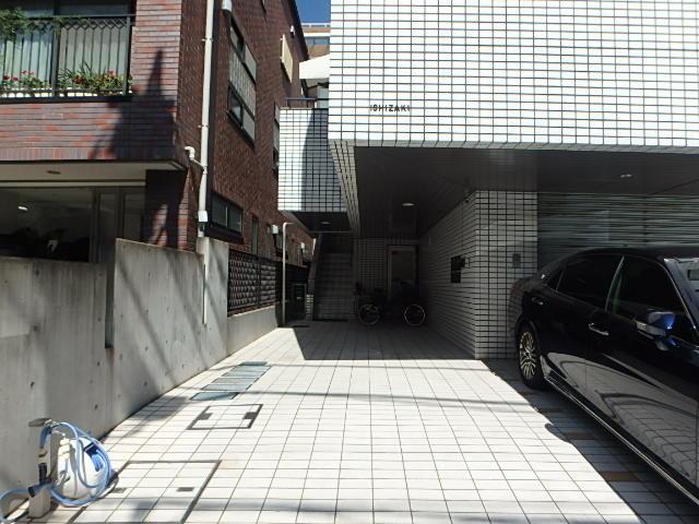 エントランス①