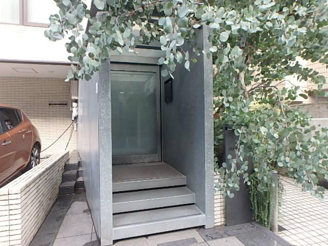 ＲＢビルエントランス②