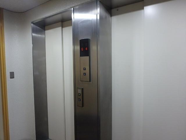ホール②