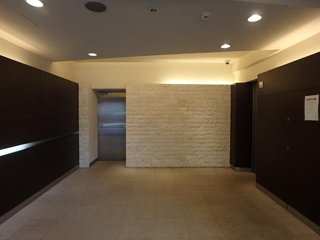 クローチェ神宮前ビルホール①