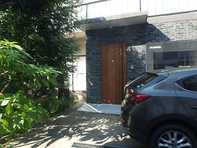 名無しビルエントランス②