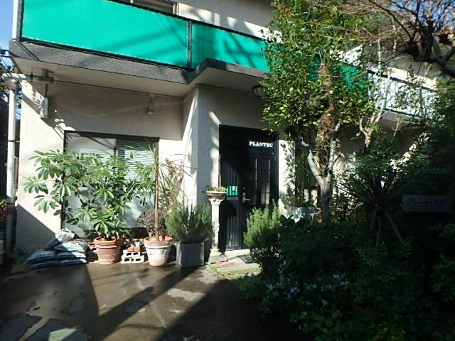 名無しビルエントランス①