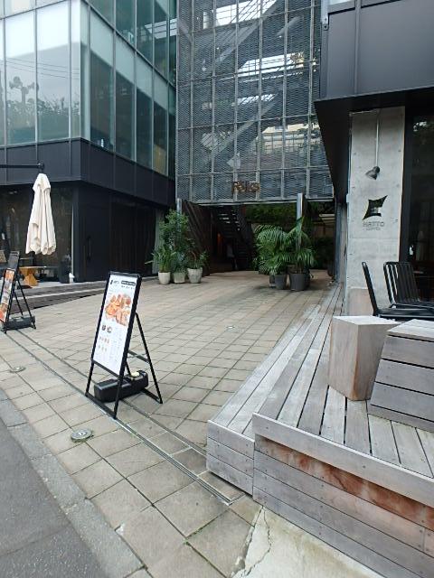 エントランス②