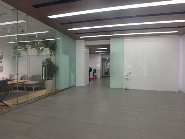 明星ビルディングホール①