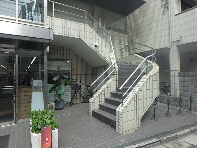 エントランス②