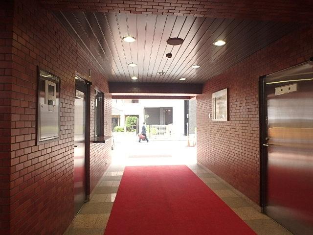 ホール②