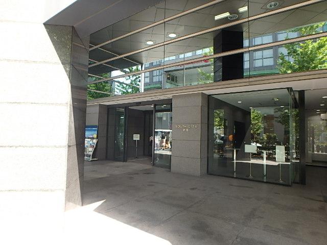 エントランス①